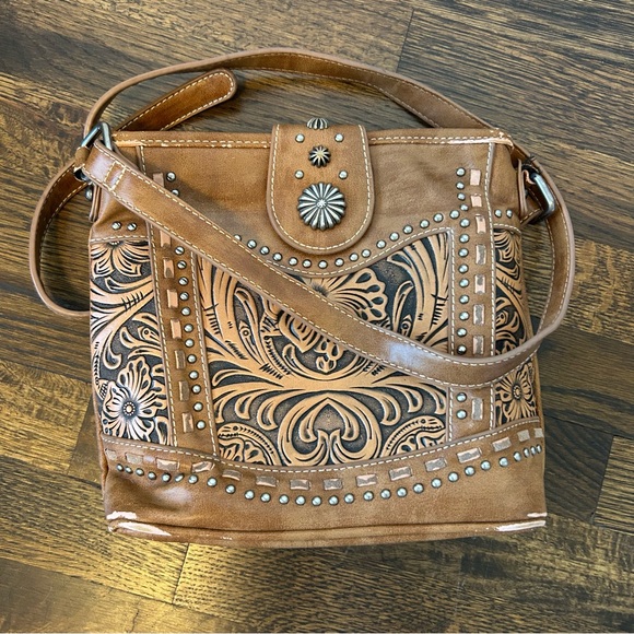 Montana West Handbags - Trinity Ranch Montana West Brown Tooled Studded Design Western Crossbody Bag